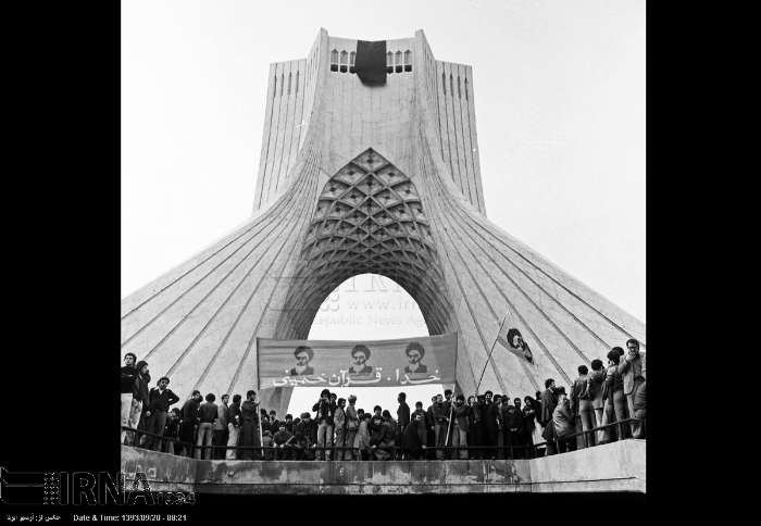 راهپیمایی میلیونی مردم تهران در عاشورای20 آذر1357+تصاویر