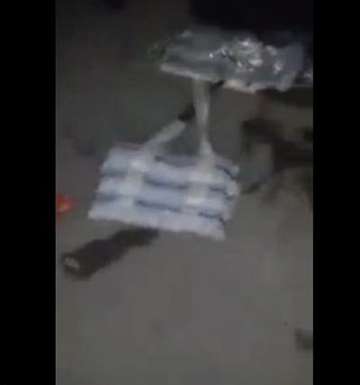 تجهیز کودک داعشی به کمربند انفجاری+تصاویر تجهیز کودک داعشی به کمربند انفجاری+تصاویر