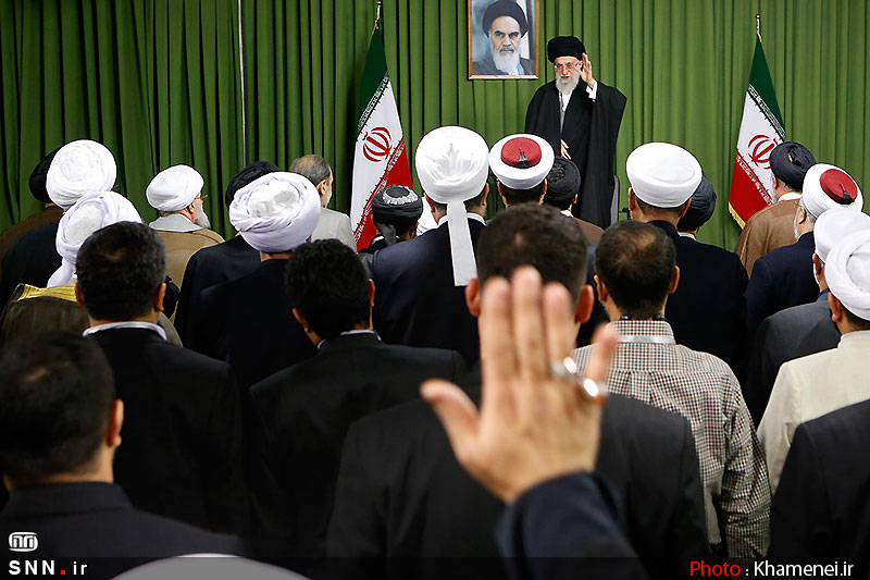 دیدار شرکت‌کنندگان کنگره جهانی جریان‌های افراطی و تکفیری با رهبر انقلاب+تصاویر