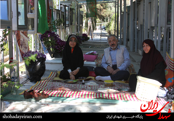 عکس/ روز طبیعت در گلزار شهدا