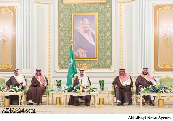 دیدار افسران ارشد آل سعود با پادشاه+تصاویر دیدار افسران ارشد آل سعود با پادشاه+تصاویر