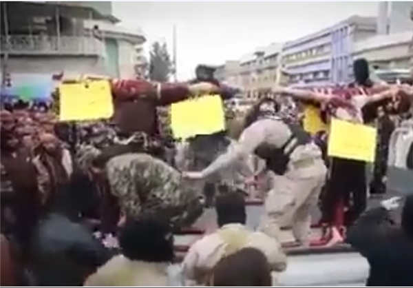 اعدام ۳۰۰ تن از اهالی موصل عراق توسط داعش + تصاویر اعدام ۳۰۰ تن از اهالی موصل عراق توسط داعش + تصاویر