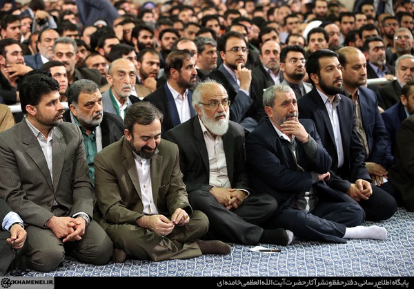 دیدار مداحان اهل بیت(ع) با رهبر انقلاب در روز ولادت حضرت فاطمه(س)