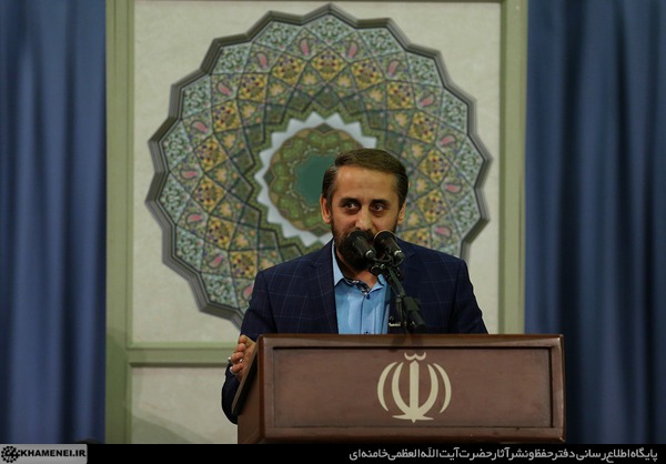دیدار مداحان اهل بیت(ع) با رهبر انقلاب در روز ولادت حضرت فاطمه(س)