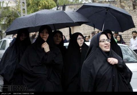 تجمع مردمی در مقابل سفارت عربستان +تصاویر