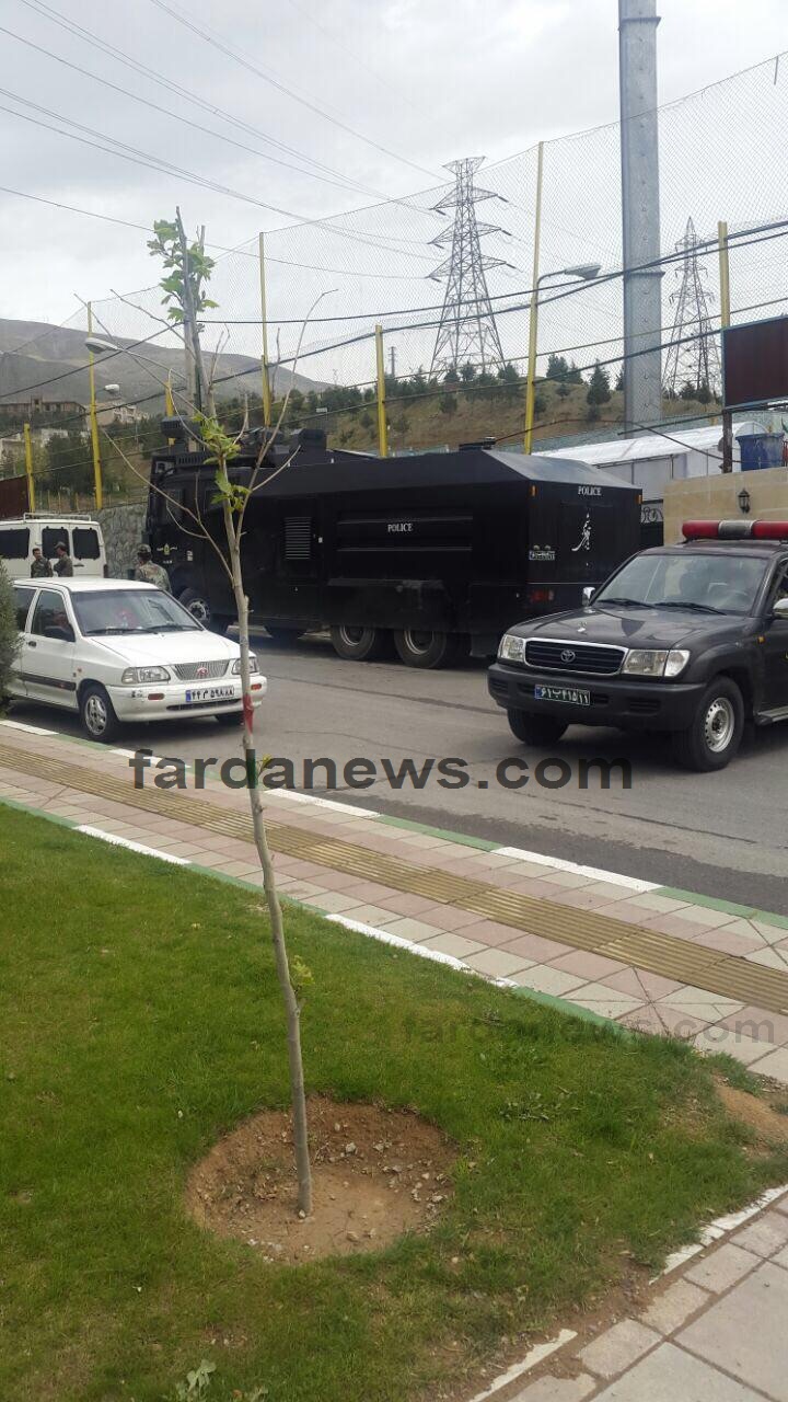 خودروی جدید پلیس ضدشورش مقابل سفارت عربستان