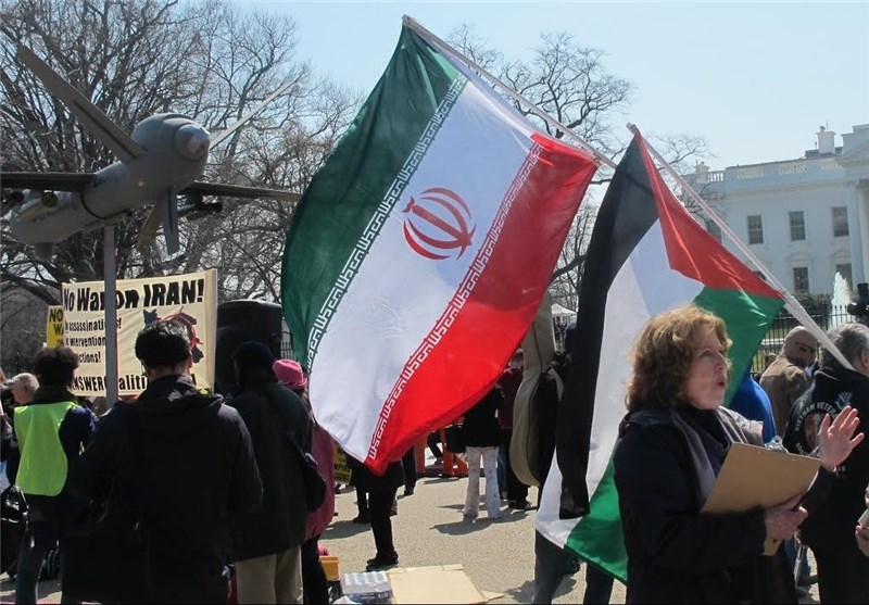 تصاویر؛ اهتزاز پرچم ایران مقابل کاخ سفید تصاویر؛ اهتزاز پرچم ایران مقابل کاخ سفید