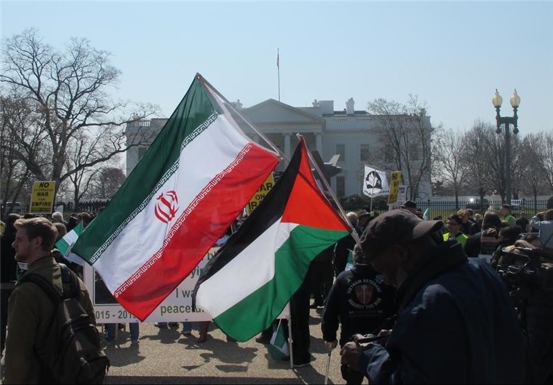 تصاویر؛ اهتزاز پرچم ایران مقابل کاخ سفید تصاویر؛ اهتزاز پرچم ایران مقابل کاخ سفید