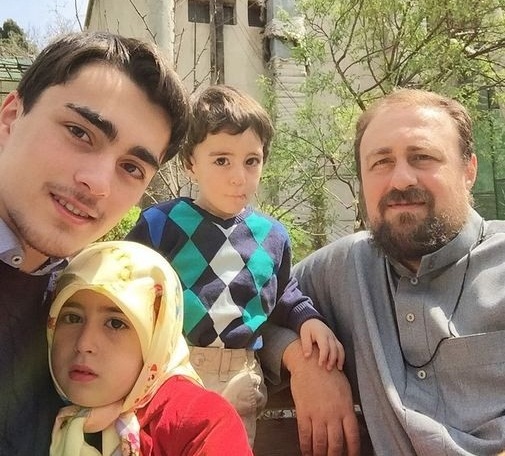 عکس سلفی سید حسن خمینی و فرزندانش