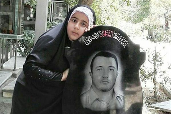 انشای دختر شهید مدافع حرم برای پدر +عکس انشای دختر شهید مدافع حرم برای پدر +عکس
