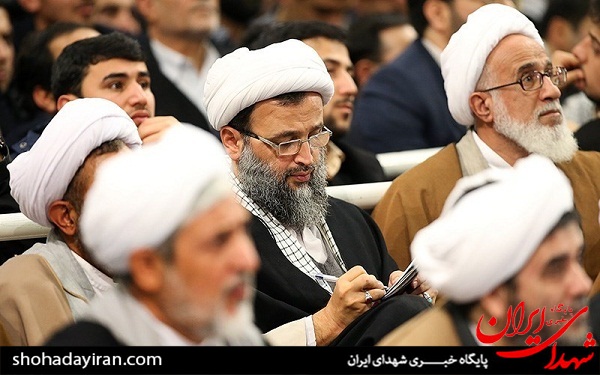 عکس/ دیدار پر شور مردم قم با امام خامنه ای