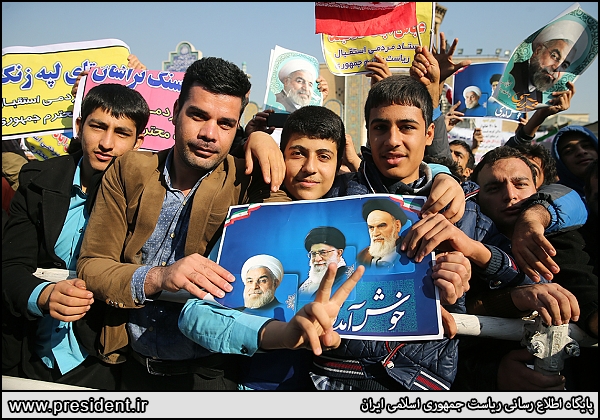مدارس تهران در آلودهترین روز هفته تعطیل نشد! مدارس تهران در آلودهترین روز هفته تعطیل نشد!