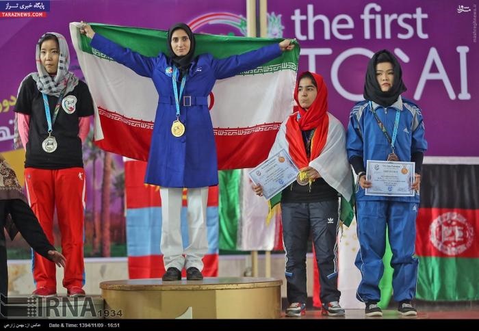 حجاب کونگفوکاران خارجی روی سکو + عکس حجاب کونگفوکاران خارجی روی سکو + عکس