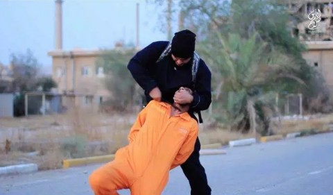 گردن زنی هولناک شیعیان به دست داعش +تصاویر گردن زنی هولناک شیعیان به دست داعش +تصاویر