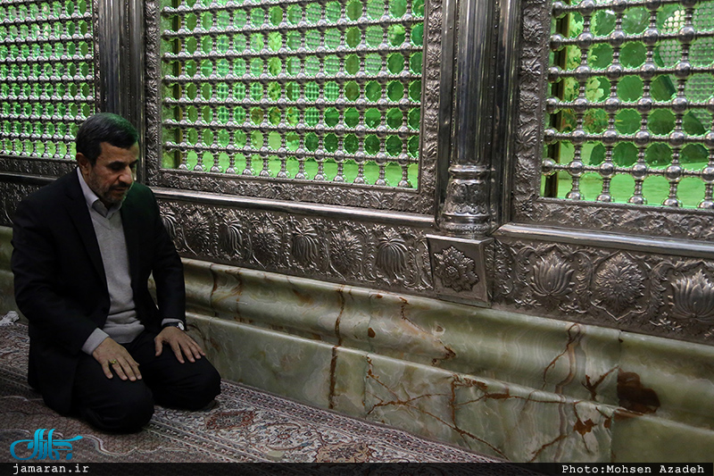 حواشی حضور احمدینژاد در حرم امام(ره) +تصاویر حواشی حضور احمدینژاد در حرم امام(ره) +تصاویر