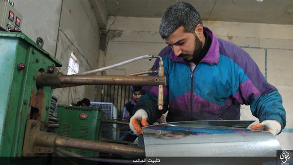 ادامه اقدامات تبلیغاتی مضحک داعش! + عکس