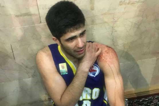 گزارش تصویری از جنجال بازی بسکتبال در آبادان گزارش تصویری از جنجال بازی بسکتبال در آبادان
