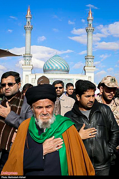 تصاویر/ تشییع شهدای مدافع حرم در قم