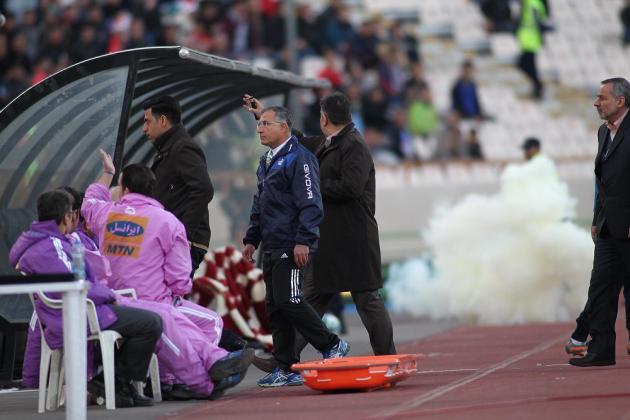 انفجار نارنجک در بین هواداران پرسپولیس+عکس انفجار نارنجک در بین هواداران پرسپولیس+عکس