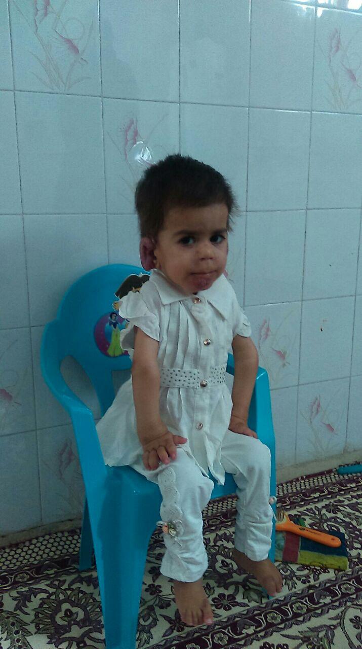 کودک 3 ساله، تنها بیمار کودک 3 ساله، تنها بیمار