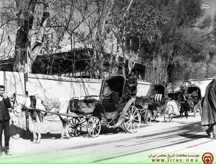 عکس/ ایستگاه درشکه در تهران قدیم