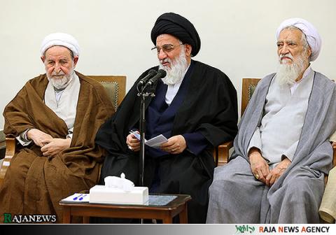 عکس/دیدار اعضای مجلس خبرگان با رهبر انقلاب