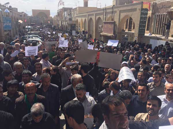 ادامه واکنش به سخنان ساختارشکنانه روحانی +عکس ادامه واکنش به سخنان ساختارشکنانه روحانی +عکس