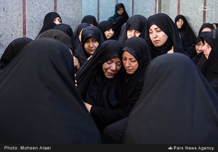 عکس/ تشییع سپاری جانباز شهید حسین نیکپور عکس/ تشییع سپاری جانباز شهید حسین نیکپور