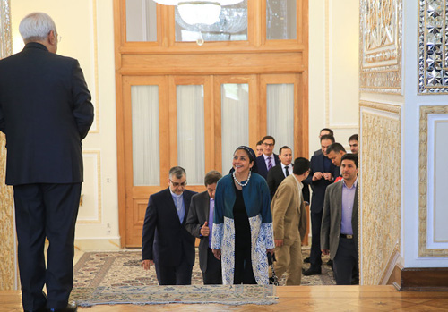 حجاب وزیر امور خارجه ونزوئلا در تهران+تصاویر حجاب وزیر امور خارجه ونزوئلا در تهران+تصاویر
