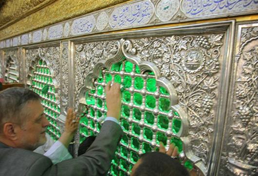 نماینده سازمان ملل در حرم حضرت علی(ع)+تصاویر نماینده سازمان ملل در حرم حضرت علی(ع)+تصاویر