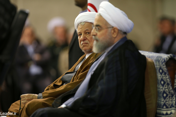 نگاه هاشمی رفسنجانی به روحانی + عکس
