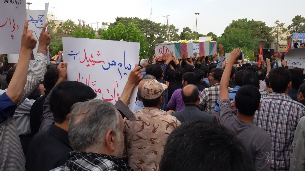 تشییع شهدا به مطالبه حرف شهدا تبدیل شد تشییع شهدا به مطالبه حرف شهدا تبدیل شد