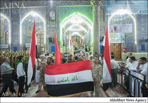 عکس/ تشییع پیکر دو شهید در کربلا عکس/ تشییع پیکر دو شهید در کربلا