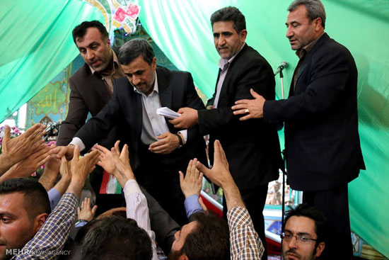 استقبال پرشور مردم همدان از احمدی نژاد/تصاویر استقبال پرشور مردم همدان از احمدی نژاد/تصاویر