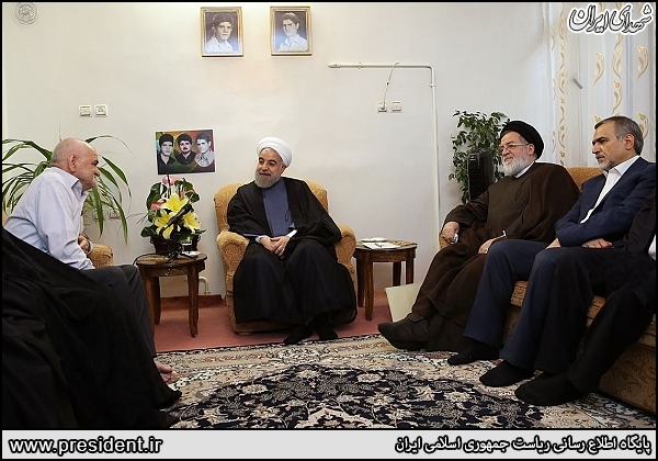 دیدار رئیس جمهور با خانواده شهیدان مشایخی دیدار رئیس جمهور با خانواده شهیدان مشایخی