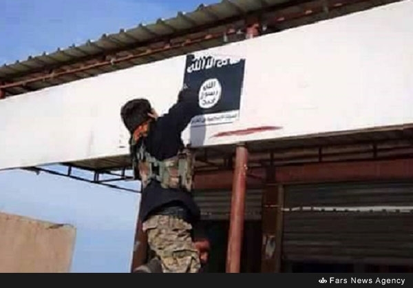 برخورد دوگانه آمریکا با ستون داعش و صدام +عکس برخورد دوگانه آمریکا با ستون داعش و صدام +عکس