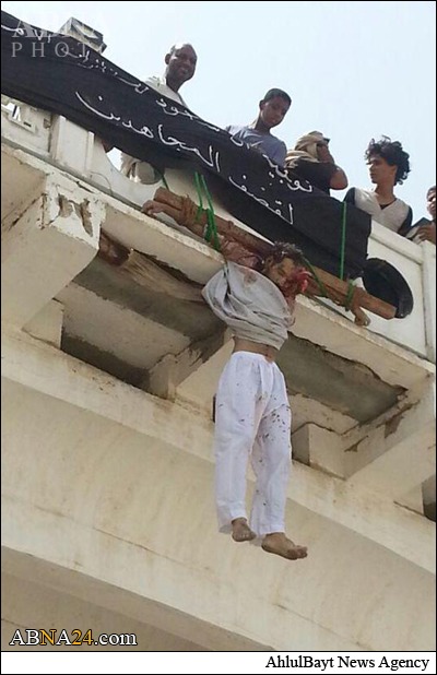 انتقام القاعده یمن از دو جاسوس سعودی+ عکس انتقام القاعده یمن از دو جاسوس سعودی+ عکس