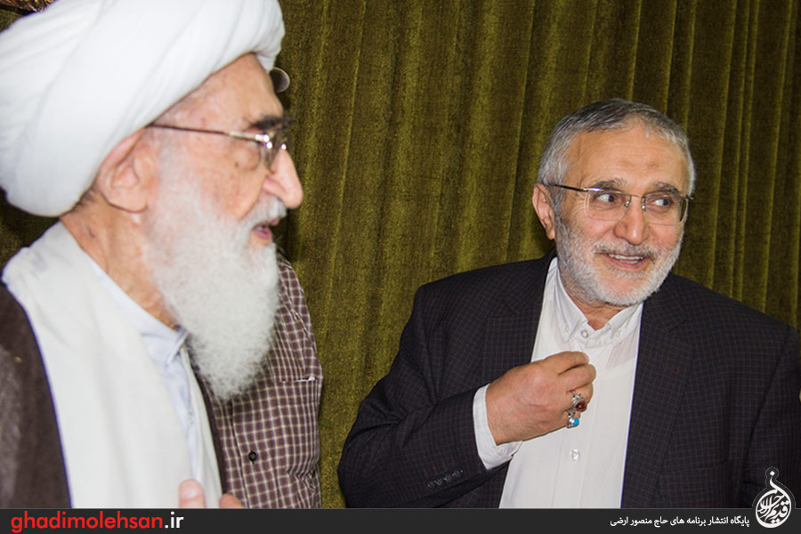دیدار حاج منصور ارضی با آیتالله نوری همدانی+عکس دیدار حاج منصور ارضی با آیتالله نوری همدانی+عکس