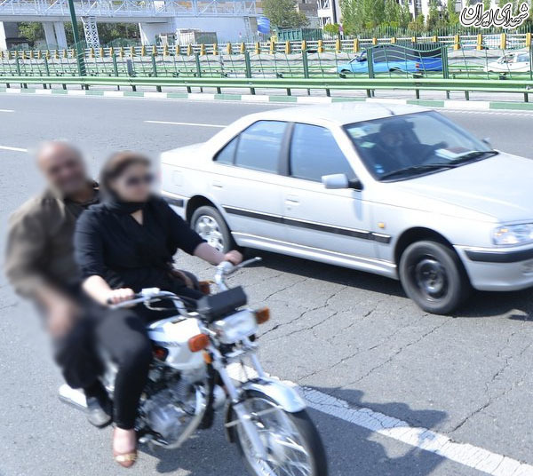 سوءاستفاده رسانهای از دختران موتور سوار ایرانی سوءاستفاده رسانهای از دختران موتور سوار ایرانی