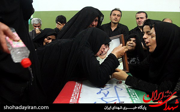 عکس/تشییع شهید وحید احمدی‌راد