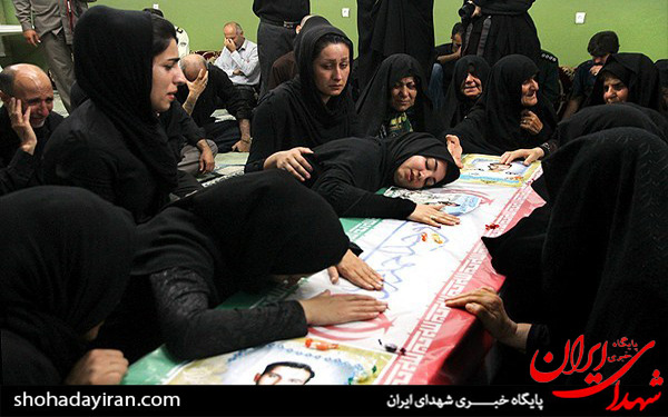 عکس/تشییع شهید وحید احمدی‌راد