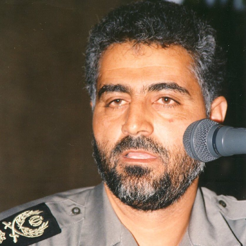 عکس متفاوت از سردار سلیمانی عکس متفاوت از سردار سلیمانی