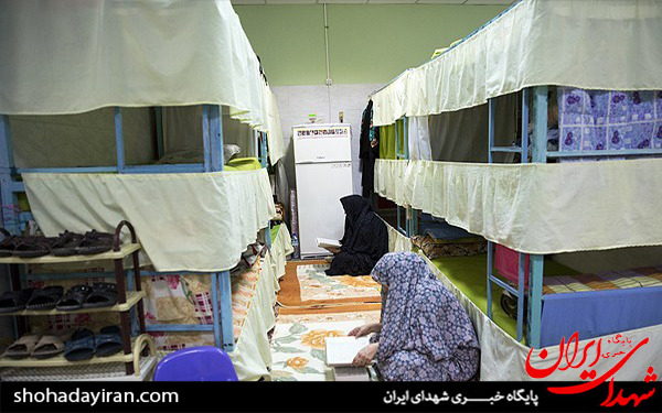عکس/احیای نوزدهم رمضان در ندامتگاه زنان