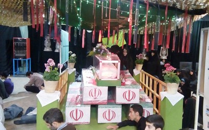 مراسم افطار در کنار شهدای غواص +تصاویر