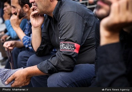 عکس/ اجتماع مدافعین حرم در میدان امام حسین(ع) عکس/ اجتماع مدافعین حرم در میدان امام حسین(ع)
