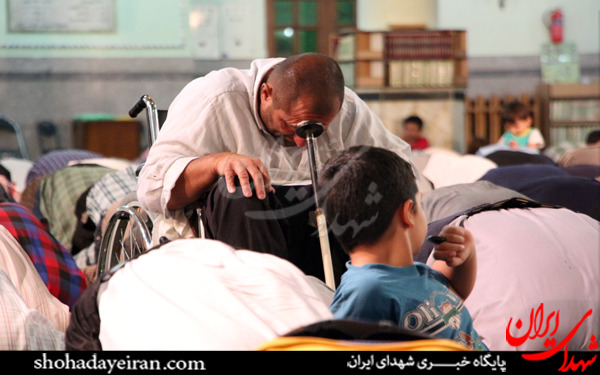 عکس/افطار در حرم حضرت عبدالعظیم (ع)