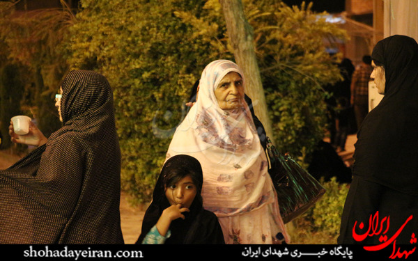 عکس/افطار در حرم حضرت عبدالعظیم (ع)
