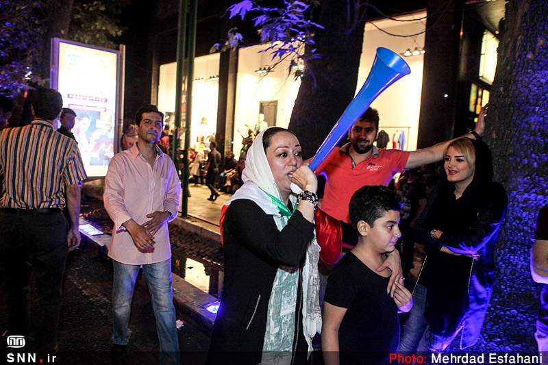 جشن و سرور هوادارن دولت پس از توافق +تصاویر جشن و سرور هوادارن دولت پس از توافق +تصاویر