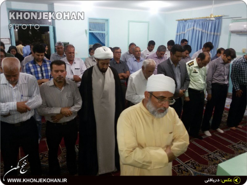 نمازی از جنس وحدتِ تسنن و تشیع+تصاویر