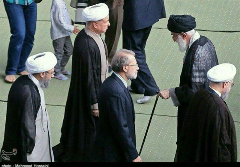 بداهه شاعران درباره یک عکس از رهبر انقلاب بداهه شاعران درباره یک عکس از رهبر انقلاب